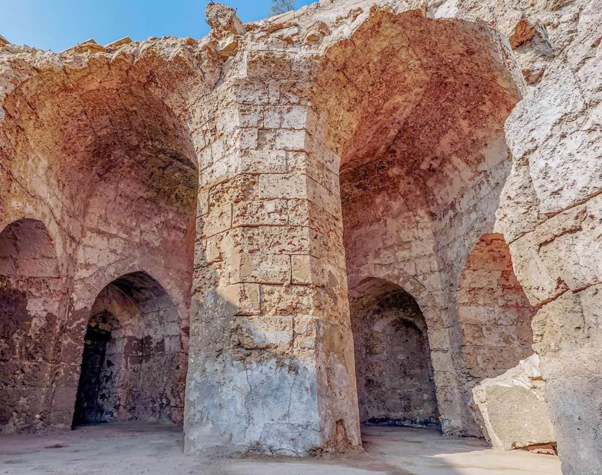 خاصرة عين زبيده